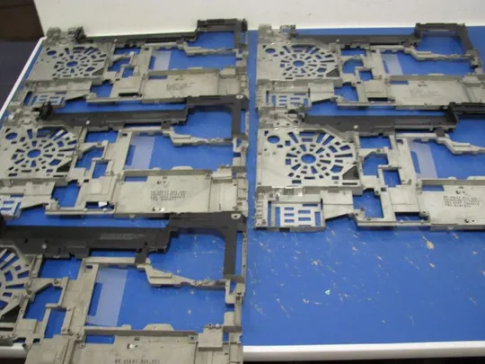 545-1 середня частина корпусу 60.4KE01.024 для LENOVO T520 W520 оригінал Інтернет-аукціон