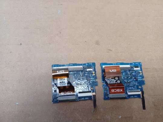 номер1052-8 плата підключення клавіатури FDQ50\FDC55 LS-H822P зі шлейфом 0XKVNG LF-K416P для Dell XPS 15 9500 9510 PRECISION 5550 5560 оригінал Ціна