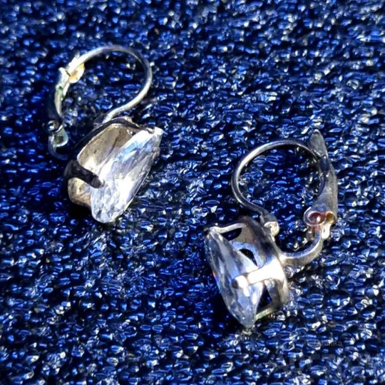 Сережки біжутерія. Де купити