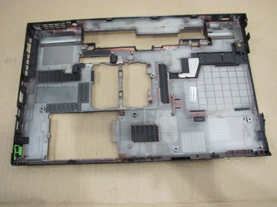 номер0188-9 Кришка, дно, піддон корпуса,Нижний корпус (дно) для ноутбука,Низ, дно, поддон,Нижняя часть 60.4QE01.003 для Lenovo ThinkPad T530 оригінал Ціна