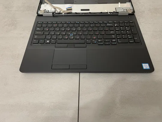 Комплектуючі, ноутбук на деталі Dell Latitude e5570: клавіатура, корпус, кришка матриці Де купити