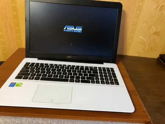 Ноутбук Asus A556LJ i3-4005U/8gb/HDD 1TB/Intel HD+GF920M/3 години Інтернет-аукціон