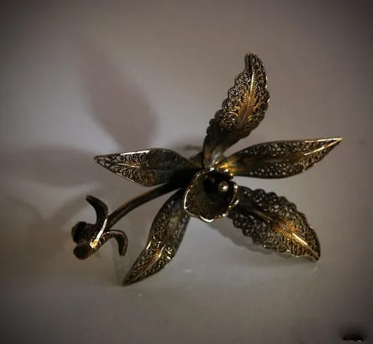 Брошка Орхідея срібло філігрань 835 проба Germany Де купити