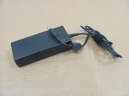 Блок живлення HP HSTNN-LA09 19V 7.89A  150W 7.4*5.0mm Можливий ОПТ від 10шт ціна договірна! Продаж