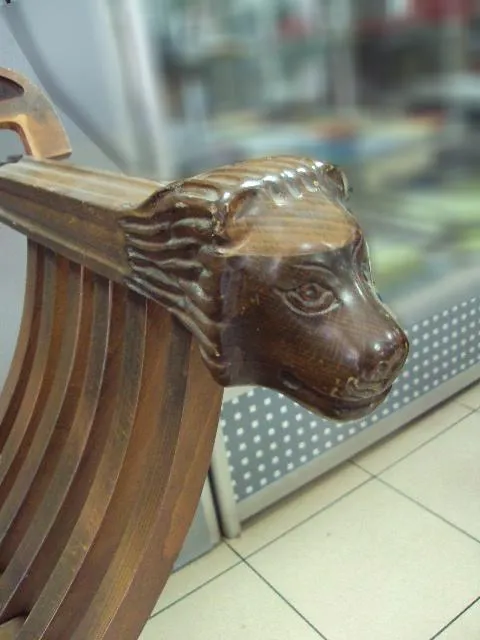 Кресло дерево Европа раскладной стул в стиле ренессанс на подлокотниках голова льва лот 3 шт №13465 Характеристики