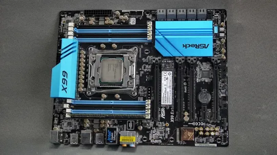 материнская плата ASRock X99 Extreme4 Purity Sound 2 (s2011-3, Intel X99, 4x PCI-Ex 16) Ціна