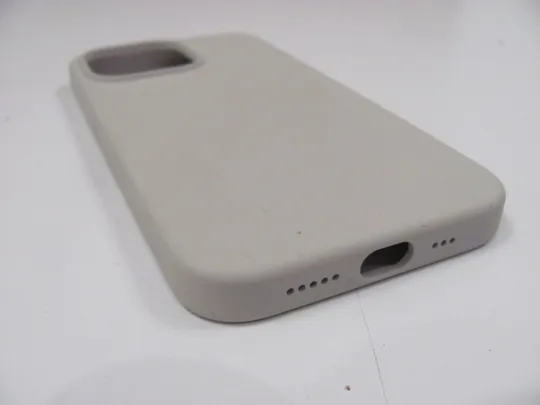 Чохол для iPhone 13 Pro Momax Silicone Case Magnetic (Бежевий)  (8) Інтернет-аукціон