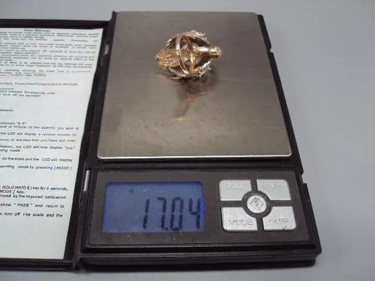 Женское кольцо лебедь золото клеймо 585 проба Украина ГБП2 фианит вес 17,04 г размер 17,5 №14717 З аукціону