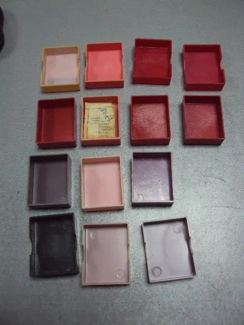 Коробочки для часов Победа коробочка размер 5,6х4,3 см лот 7 шт №13233 З аукціону