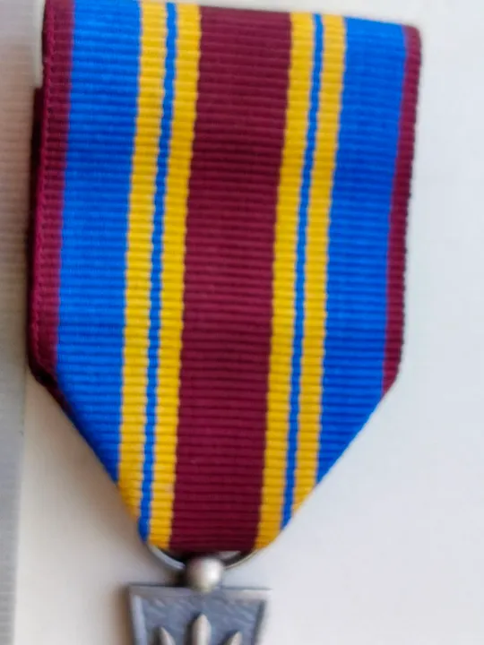 Заохочувальна відзнака Міністерства оборони України Медаль «Хрест доблесті»  З аукціону