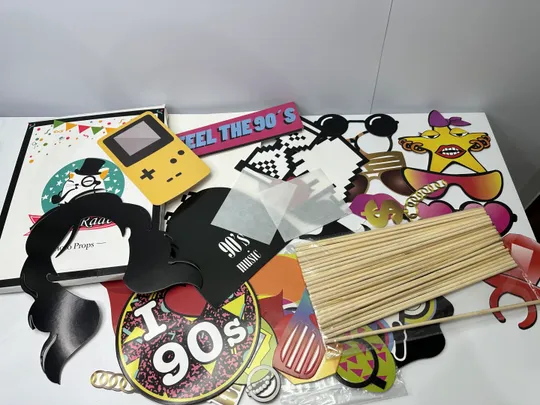 Фон для вечірок Тема 90-х (ящик 25) Ціна