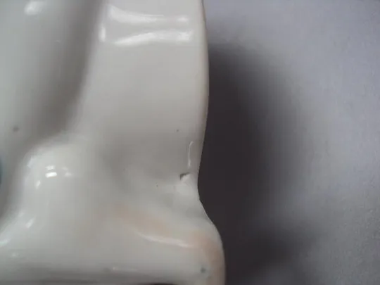 Фигура фарфор статуэтка Киев обнаженная девушка моет голову ню утро пляжница прическа 19 см №14448 Характеристики