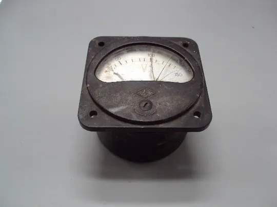 Вольтметр ВЗЗП 1963 год ссср размер 5,2х8,2х8,8 см №15967 Ціна