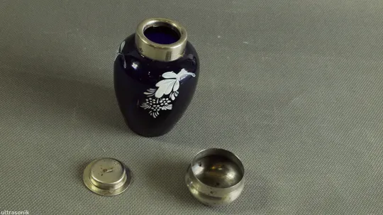 Чайниця банка для чаю синя кобальтова радянське скло Вживане Продаж