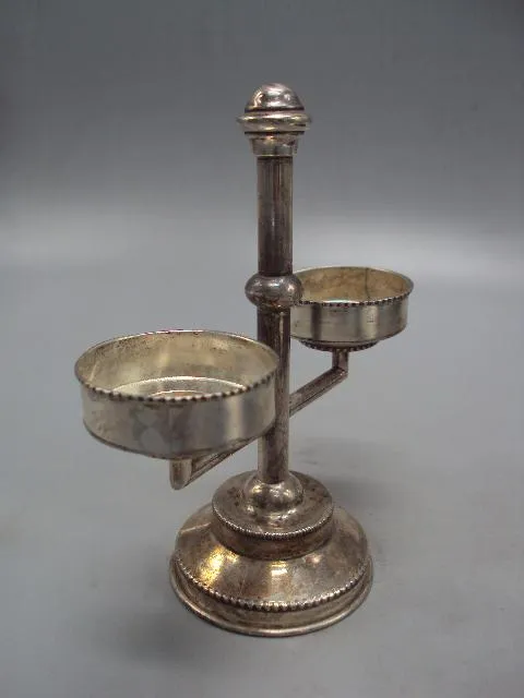 Солонка спецовник серебро 925 проба вес 80,45 г высота 13 см, длина 11,4 см, диаметр 4,1 см №13967 Недорого