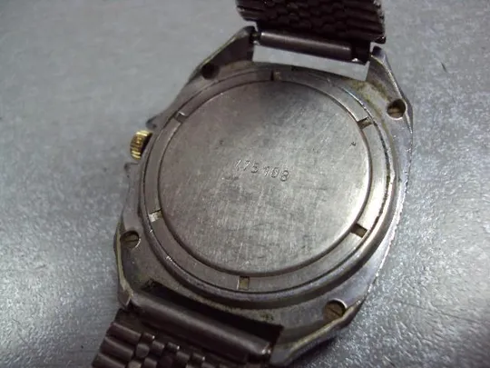 Наручные часы Восток Россия флаг и герб двуглавый орел ссср с браслетом Зим не на ходу №12059 Інтернет-аукціон