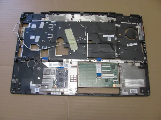 Купити номер0972-4 кришка панель корпус топкейс палмрест AP2V7000502 0VN1PF  для Dell Precision 7550 7560  оригінал