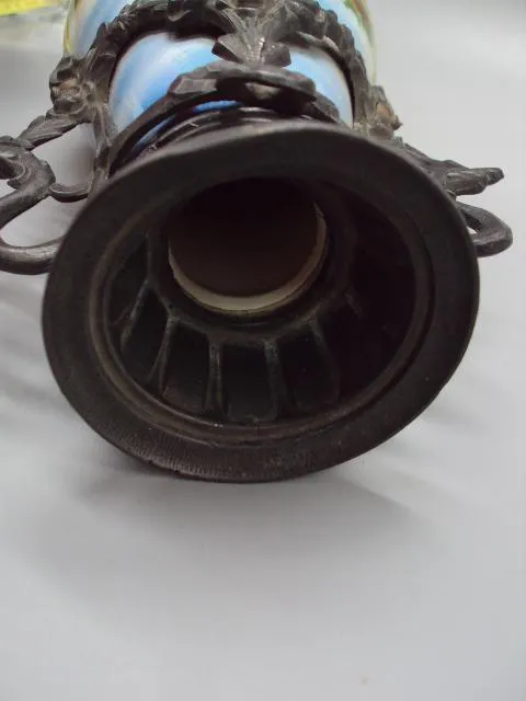 Ваза Европа фарфор металл узор дети путти ангелочки с девушкой высота 33 см под реставрацию №1304 Інтернет-аукціон