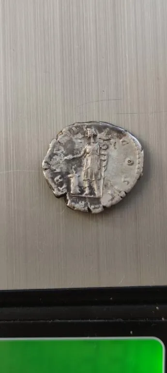 Купити Денарий древнего Рима-жертвоприношение у алтаря, император Марк Аврелий, монета серебро fn825