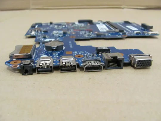 435-8 материнська плата РОБОЧА  6050A2823301 858040-601 SR2KN Celeron N3060 для   HP  Pavilion  14-AM 14-A   оригінал На торгах