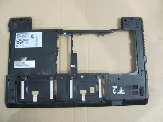 номер0272-3 Кришка дно піддон корпуса Нижний корпус (дно) для ноутбука Низ дно поддон Нижняя часть 13N0-ZYA0421 для  Fujitsu Lifebook N532 оригінал Ціна