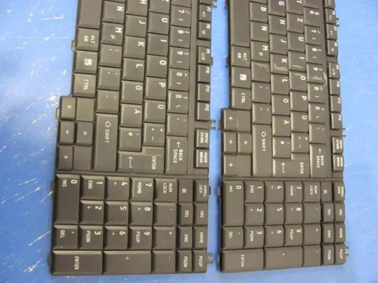 №242-22 клавіатура робоча G83C000AR2GR для TOSHIBA Tecra A11 оригінал З аукціону