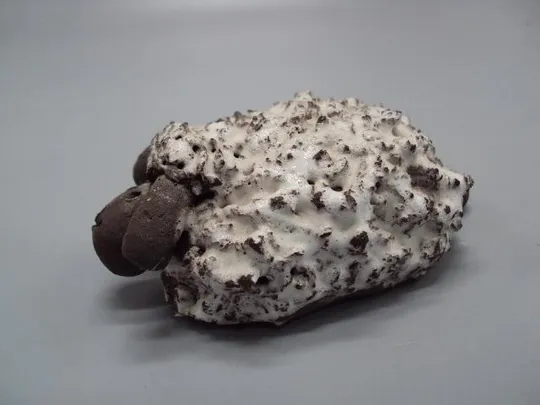 Фигура керамика статуэтка овечка барашек овца Европа размер 3,5 х 9 см №11021 Продаж