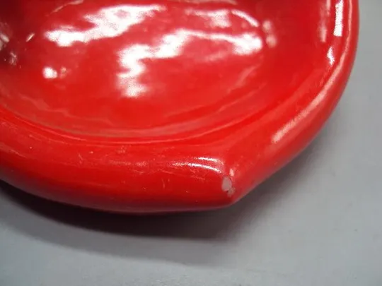 Настольная подставка для украшений пчела и сердечко пчелка с сердцем пластик высота 7,3 см №11597 Де купити