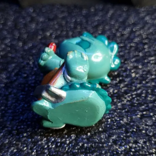 Фігурка Динозавр-будівельник з Кіндер Сюрприз (Ферреро), 1995 рік. Де купити