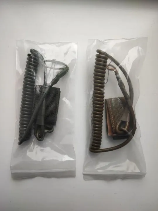 Страхувальний пістолетний шнур тренчик непотеряйка З аукціону