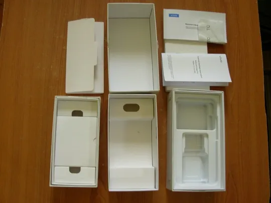 Коробки для телефонів Meizy,Huawei,Vivo. З аукціону