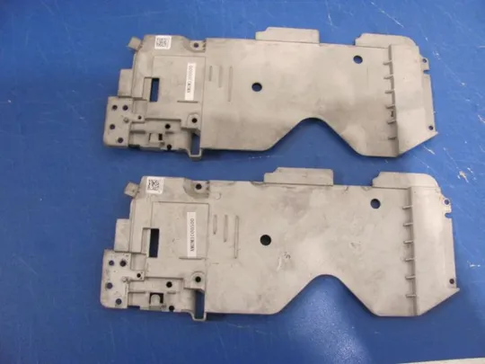 №201-7 кріплення корпуса 0VD8WG для DELL LATITUDE E5530 оригінал Ціна