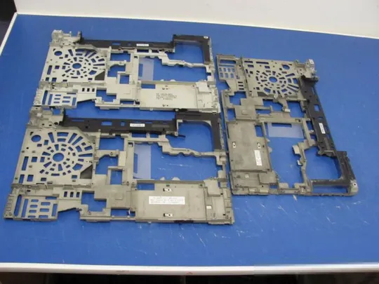 №207-2 середня частина корпуса 60.4QE03.011 для Lenovo Thinkpad T530 оригінал Ціна