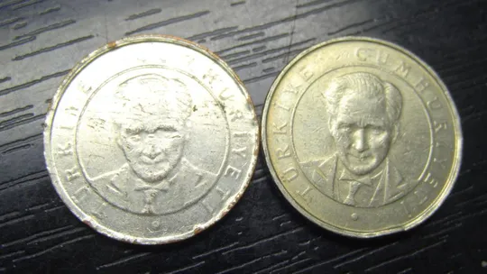 250000 лір Туреччина 2002 (два різновиди) велика та мала ТС на гурті З аукціону