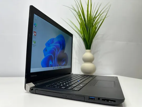 1576 Toshiba Tecra A40-C 14&quot; FHD i7-6600u 2.8Ghz / 8Gb / 240ssd / WebCam / Ledkeyboard  + блок живлення Продаж