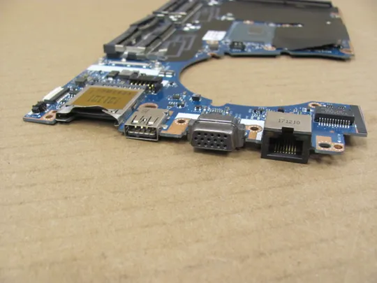 849-8 материнська плата SR2FU i7-6820HQ  APW50 LA-C381P для HP EliteBook ZBOOK 15 G3  оригінал Недорого