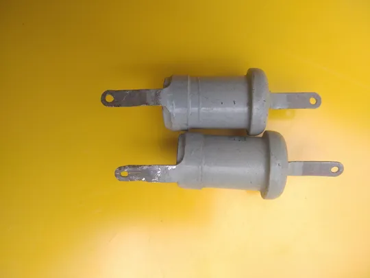 Конденсатор К15У-2 82пф 2 квар. 2 кв. З аукціону