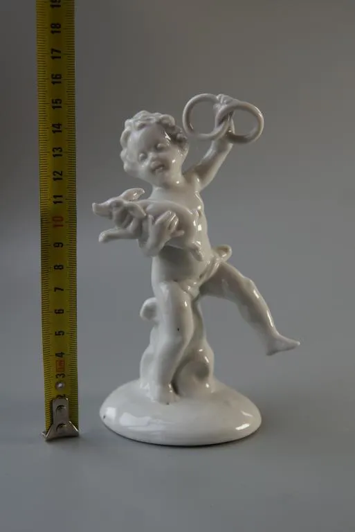 Купити Фигура фарфор статуэтка Германия Wagner and Apel путти мальчик с поросенком свинкой 15,3 см №10052