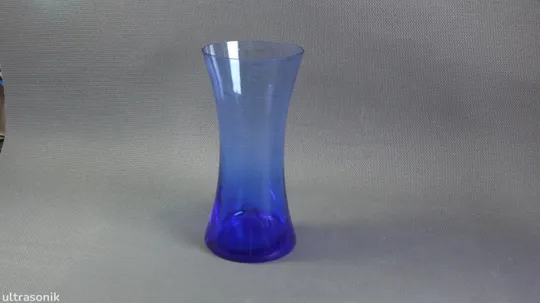 Ваза для квітів синя кобальтова радянське кольорове скло Вживане Ціна