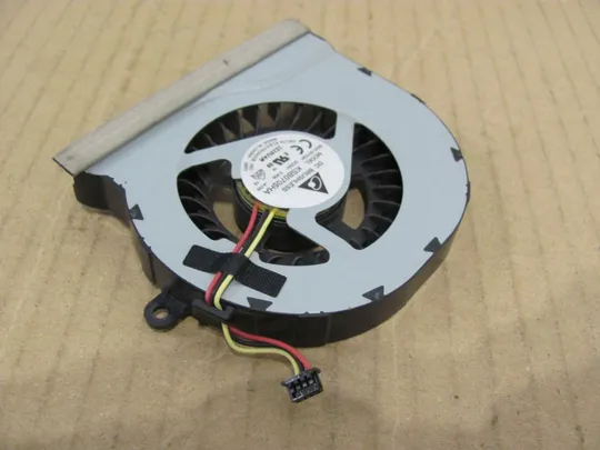 номер0326-11 Вентилятор (кулер, FAN) BA31-00102A для SAMSUNG NP600 NP600B4B оригінал З аукціону