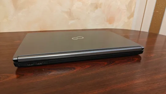 Fujitsu LifeBook E754, i5-4300M, 2.6x3.3 GHz, 8GB, 120 GB SSD Де купити