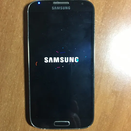 Смартфон SAMSUNG GALAXY S4, 16 Гб, б/у, працюючий Ціна
