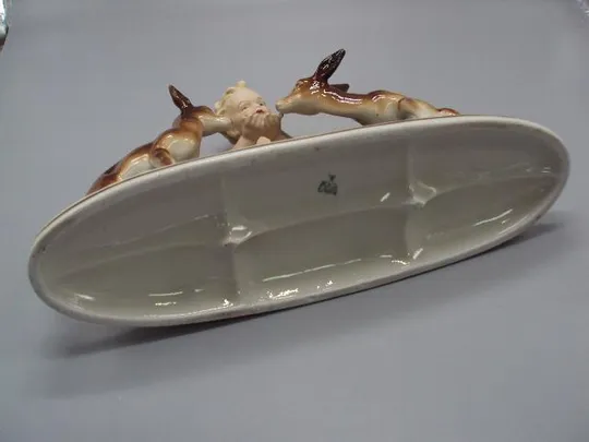 Фигура фарфор Германия Carl Scheidig KG Гревенталь ребенок путти и олени мальчик кормит оленей 16 см Характеристики