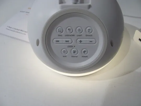 Світлодіодний годинник, колонка APKYO SG-1, з будильником, LED підсвічуванням на 5 кольорів, з режимом вібрації (20) Інтернет-аукціон