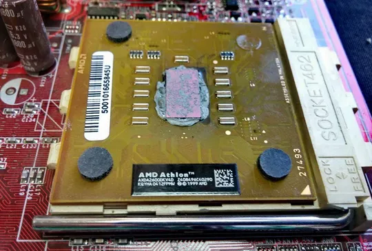 комплект плата MSI KT4AV ATX s462 + AMD Athlon 2600 + память 256Mb + AGP 8x видеокарта Недорого