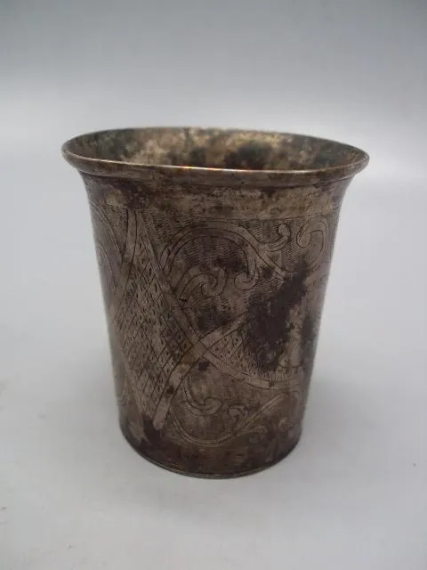 Рюмка стопка узор цветы серебро проба 12 лот вес 73,36 г высота 6,7 см, диаметр 5,8 см №14323 Характеристики