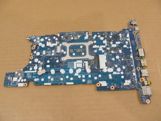 Купити 793-5 материнська плата SRFFX  i5-8265U 6050A3022501 L62757-601 для HP Elitebook 840 G5 оригінал