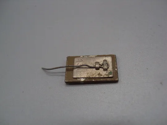 Знак спорт ручной мяч волейбол гандбол метание мяча ссср стекло франчик игла №17820 З аукціону