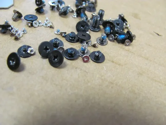 823-10 комплектуюче гвинти  для HP ELITEBOOK X360 1030 G2  оригінал З аукціону