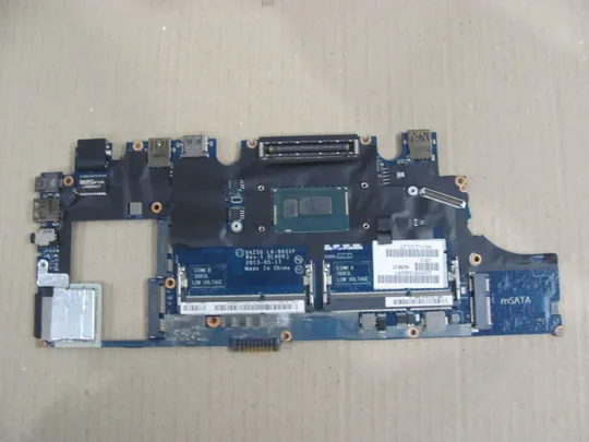 356-37 материнська плата РОБОЧА VAZ50 LA-9431P  i7-4600U SR1EA  для Dell Latitude E7240 7240 E7440  оригінал Ціна